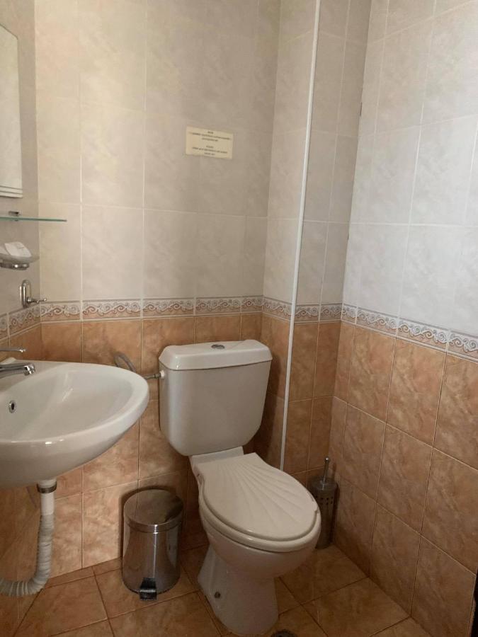 Семеен Хотел Брилянс - Family Hotel Brilliance Varna Extérieur photo