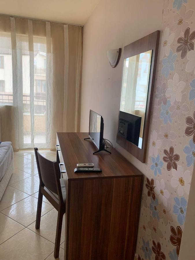 Семеен Хотел Брилянс - Family Hotel Brilliance Varna Extérieur photo