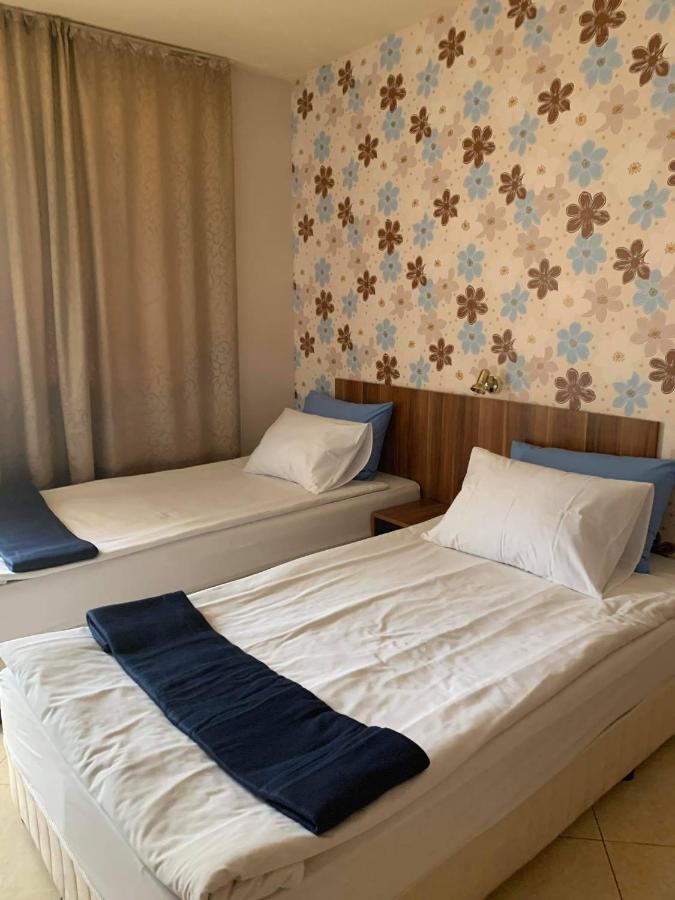 Семеен Хотел Брилянс - Family Hotel Brilliance Varna Extérieur photo